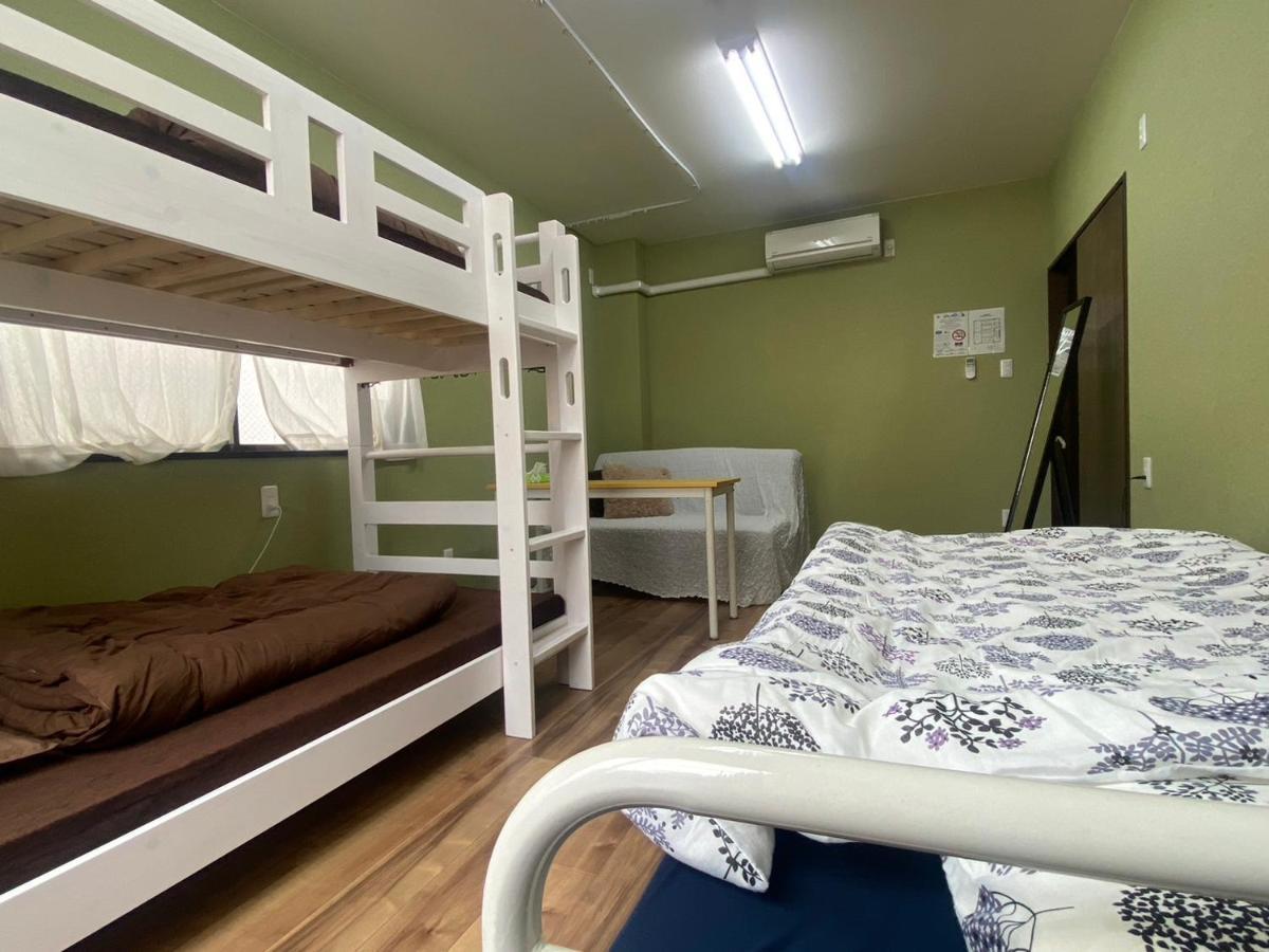 Bonfire Hostel Osaka Bagian luar foto
